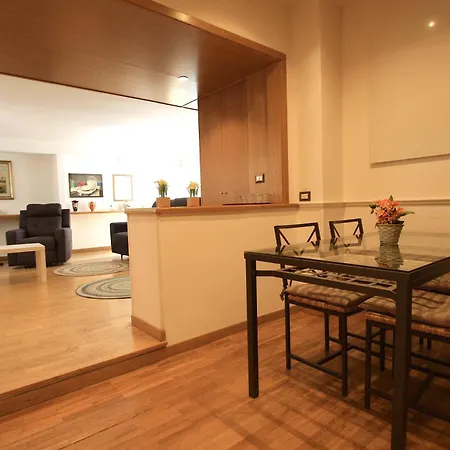 Giulio Cesare House アパート *