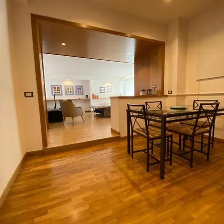 Giulio Cesare House