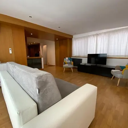 Giulio Cesare House *